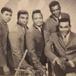 Carl Holmes & The Commanders