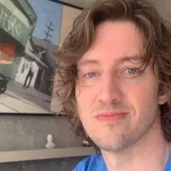 Dean Lewis