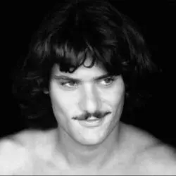 Enzo Carella