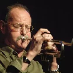 Ian Carr