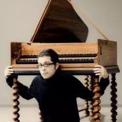 Mahan Esfahani