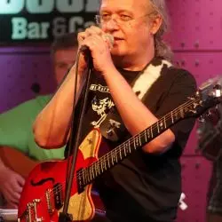 Petr Linhart