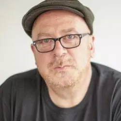 Simon Raymonde