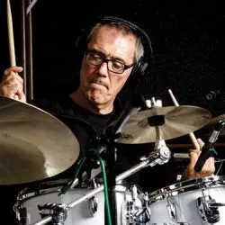 Vinnie Colaiuta