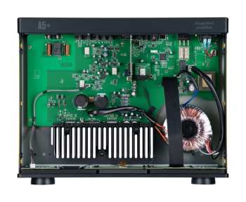 Técnica de áudio ARCAM A5+