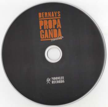 CD Bernays Propaganda: Политика