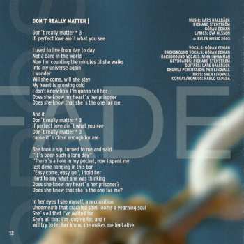 CD Crossfade: White On Blue