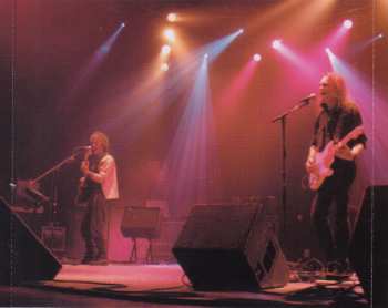 CD Flash: Featuring Ray Bennett & Colin Carter