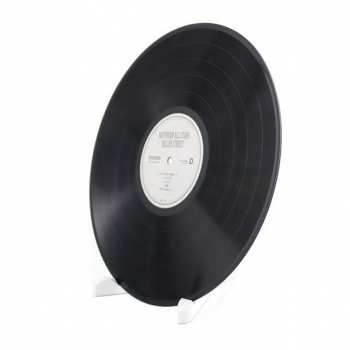 Técnica de áudio Goka Stojan na vinylovou desku