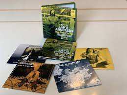 4CD/Caja Ian A. Anderson: Please Re-Adjust Your Time (The Early Blues & Psych-Folk Years 1967-72)