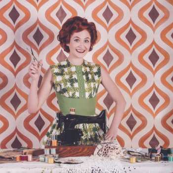 CD Janet Devlin: Confessional