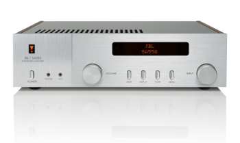 Técnica de áudio JBL SA550