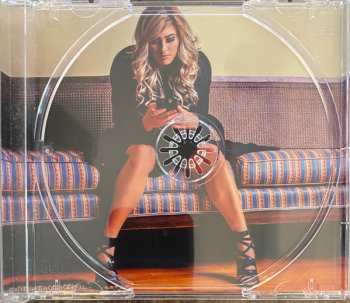 CD Jessica Meuse: Halfhearted
