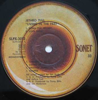 2LP Jethro Tull: Living In The Past