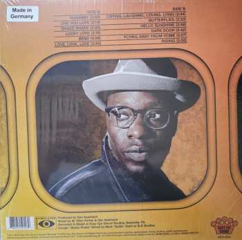 LP Jon Muq: Flying Away