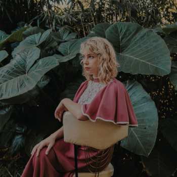 Album K.C. Jones: Queen Of The In Between