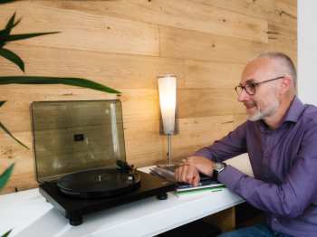 Técnica de áudio Lenco L-30 Černá