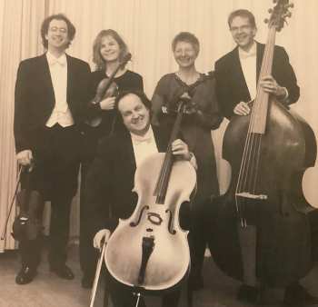 CD Ludwig van Beethoven: Piano Concertos Nos. 1 & 2 (Versions For Piano And String Quintet)