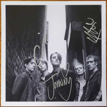 4CD/Caja Menswear: The Menswe@r Collection LTD