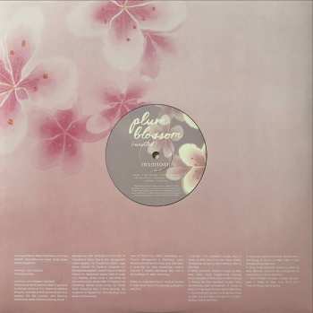 LP mxmtoon: Plum Blossom (Revisited)/Plum Blossom CLR