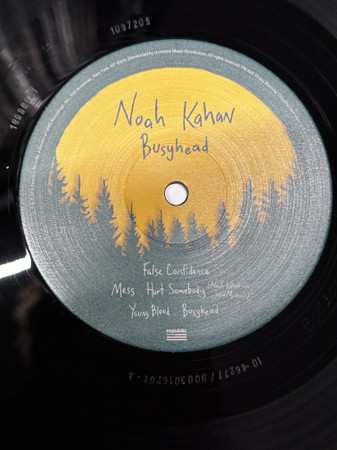 LP Noah Kahan: Busyhead