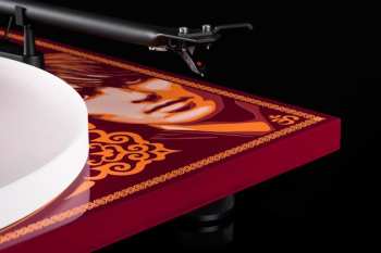 Técnica de áudio Pro-Ject Essential III + Om10 - Special Edition: George Harrison