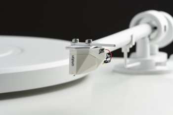 Técnica de áudio Pro-ject T1 White Edition + 2m White - Speciální čistě Bílá Edice
