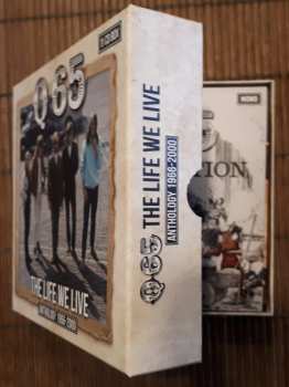 11CD/Caja Q65: The Life We Live - Anthology 1965-2000
