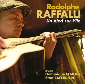 Un Pied Sur L'Ile