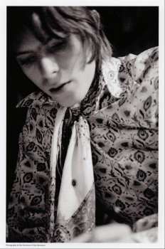 4SP/Caja David Bowie: Spying Through A Keyhole (Demos And Unreleased Songs)