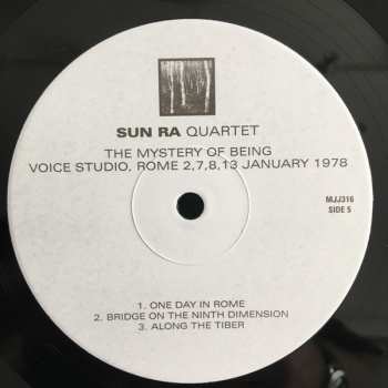 3LP/Caja John Gilmore: The Mystery Of Being