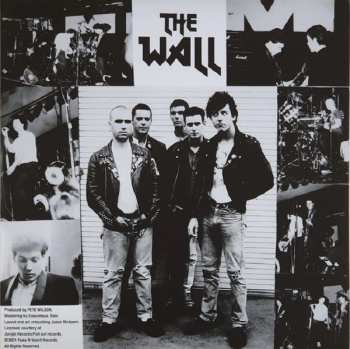 LP The Wall: Personal Troubles And Public Issues 