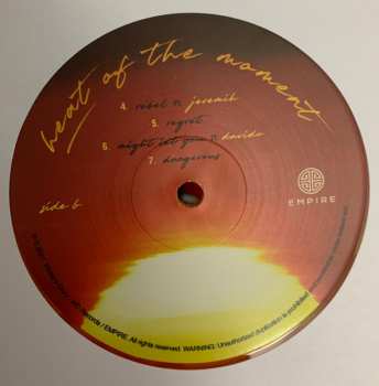 2LP Tink: Heat Of The Moment