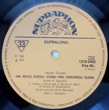 2LP Václav Čtvrtek: Jak Ševci Zvedli Vojnu Pro Červenou Sukni