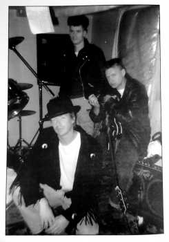 LP Various: Bored Teenagers Vol.9: 18 Great British Punk Originals '77-'82