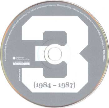 9CD/Caja Various: Smithsonian Anthology of Hip-Hop and Rap