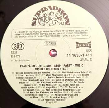 LP Velkopopovická Kozlovka: Prag "À Go - Go" — Non-stop Party Music Aus Der Goldenen Stadt
