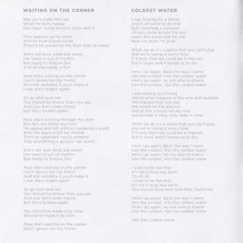 CD Walking On Cars: Colours